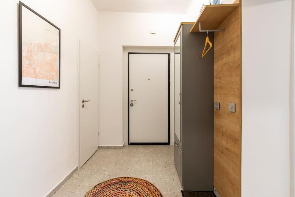 Petrova Street Apartment ซาเกร็บ ภายนอก รูปภาพ