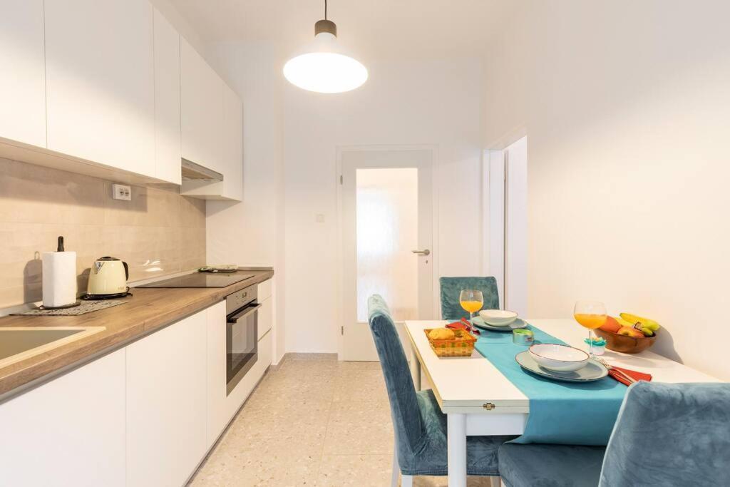 Petrova Street Apartment ซาเกร็บ ภายนอก รูปภาพ